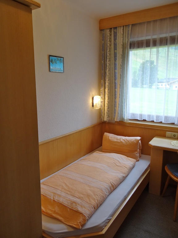 Ski & Bike Pension Maria Saalbach-Hinterglemm Zimmer foto